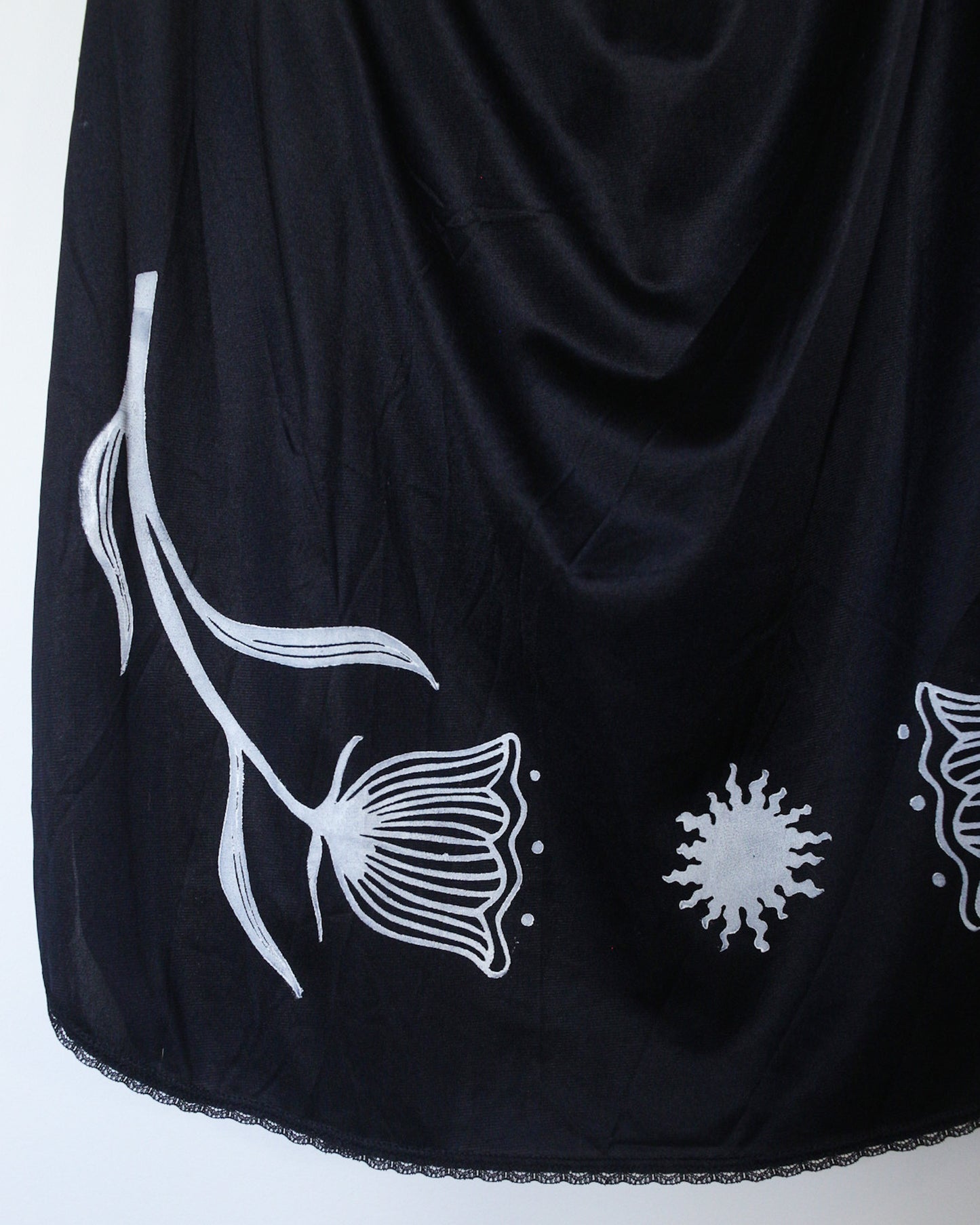 Flowers on my mind slip skirt